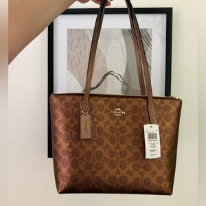 Coach Medium Fiona Tote
